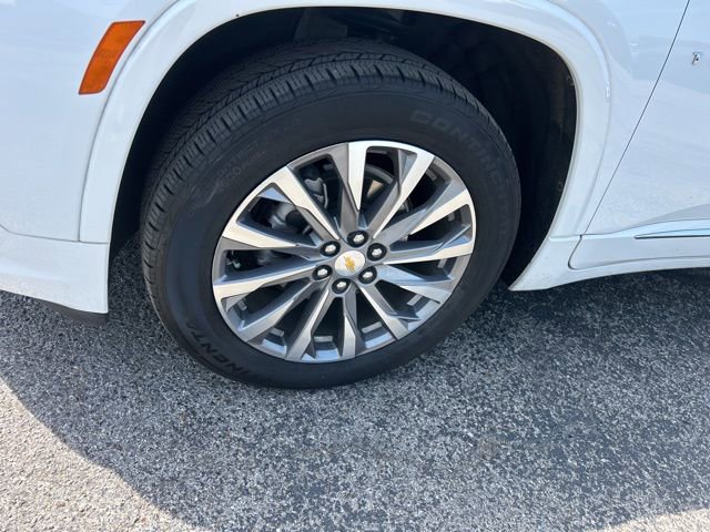 Used 2023 Chevrolet Traverse Premier image 10