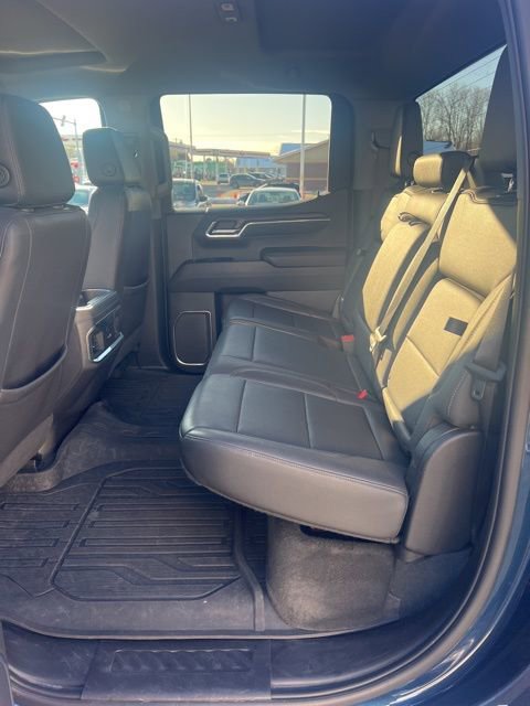 Used 2023 GMC Sierra 1500 SLT w/ SLT Premium Package image 19