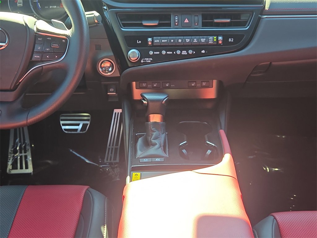 Used 2023 Lexus ES 300h F Sport image 20