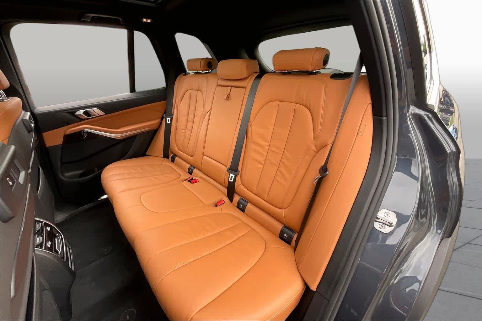 Used 2019 BMW X5 xDrive40i w/ Premium Package 2 AWD/4WD image 20