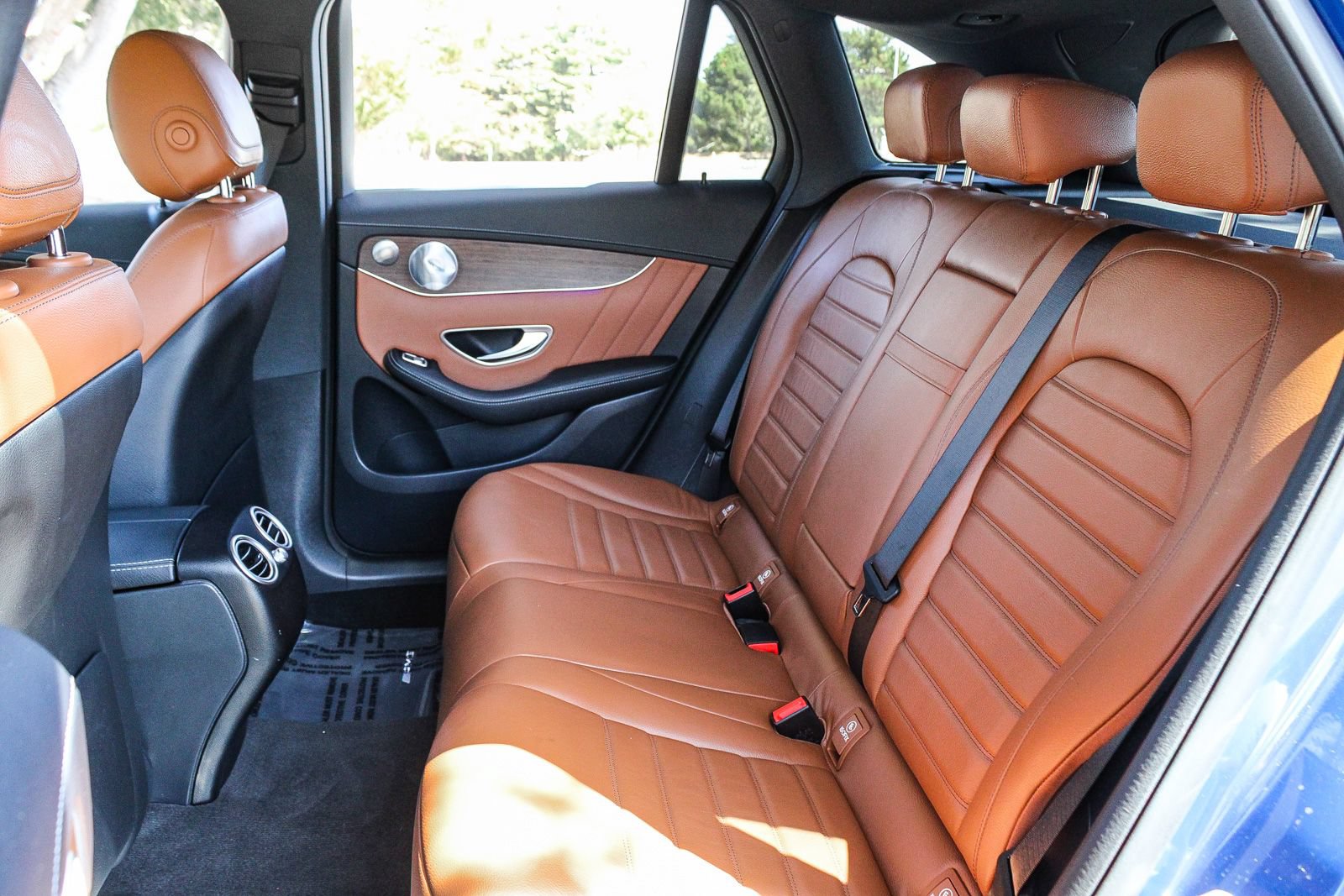 Certified 2020 Mercedes-Benz GLC 43 AMG 4MATIC image 21