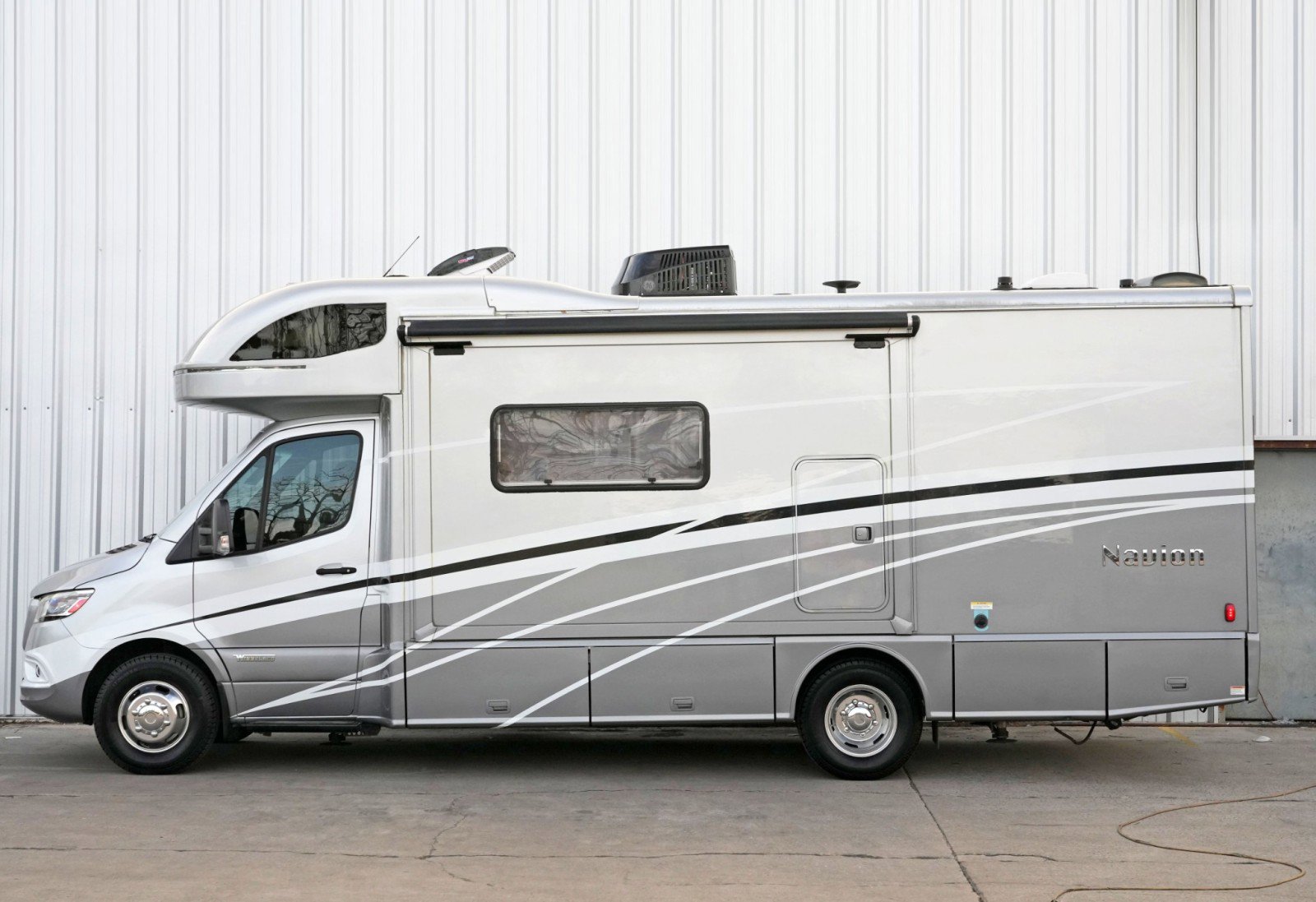 Used 2021 Mercedes-Benz Sprinter 3500 w/ Acoustic Package image 42