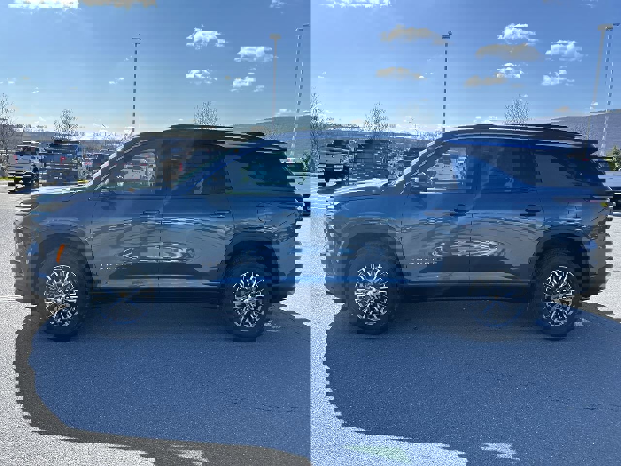 New 2026 Chevrolet Traverse LT image 4