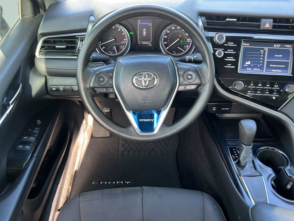 Used 2019 Toyota Camry LE w/ Convenience Package FWD image 11