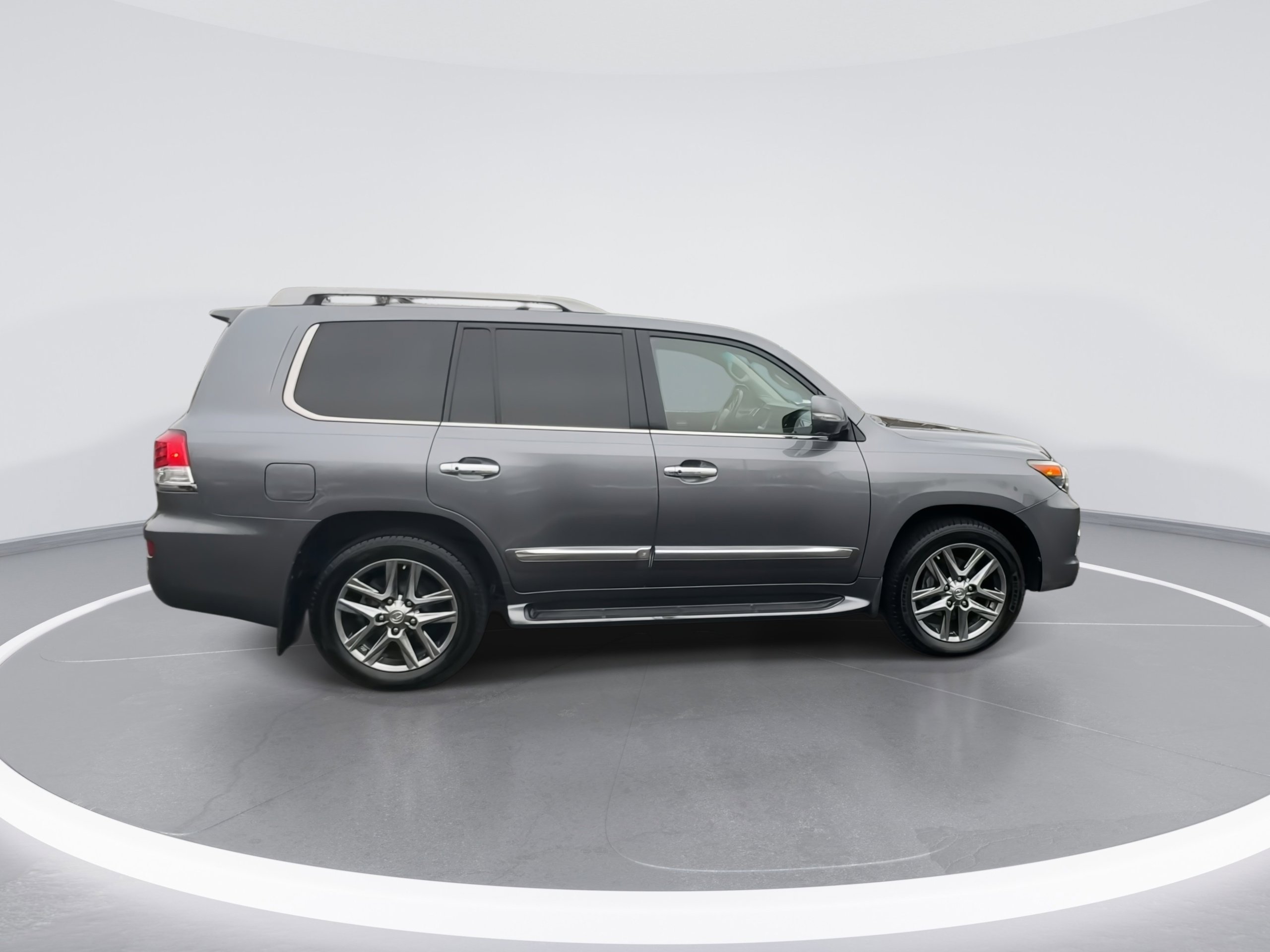 Used 2015 Lexus LX 570 4WD w/ Luxury Package image 9