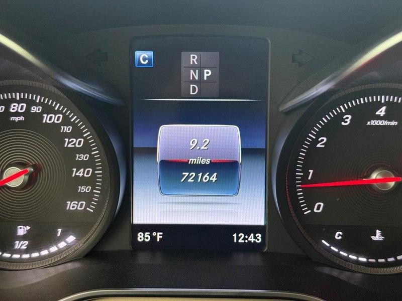 Used 2019 Mercedes-Benz GLC 300 4MATIC image 18