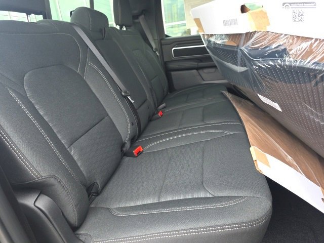 New 2026 RAM 1500 4x4 Crew Cab image 35