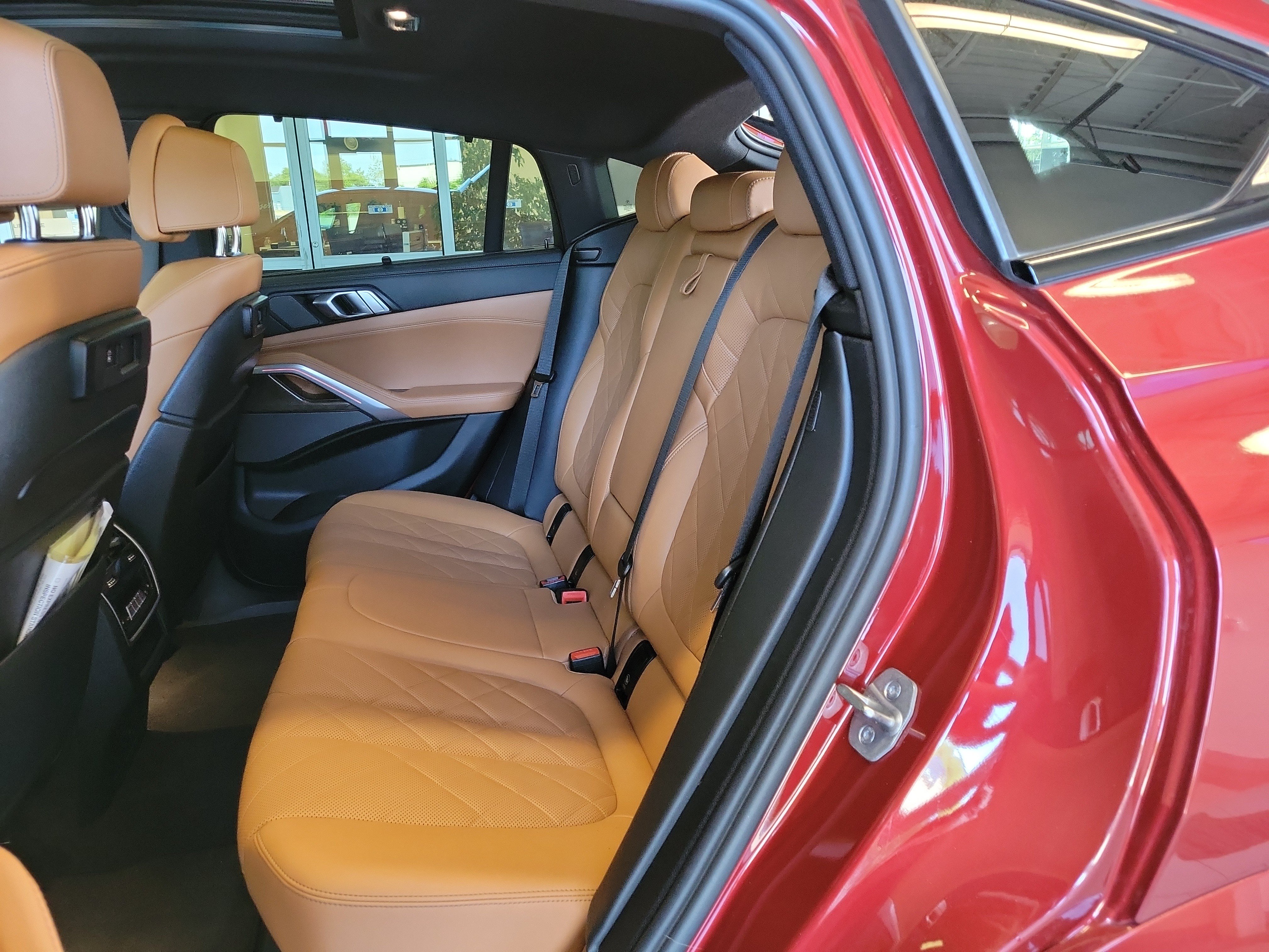 Used 2023 BMW X6 M50i w/ Executive Package AWD/4WD image 16