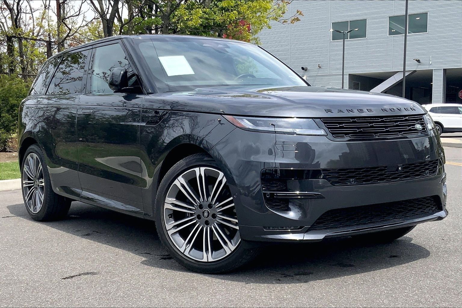 Certified 2024 Land Rover Range Rover Sport Dynamic SE AWD/4WD image 7