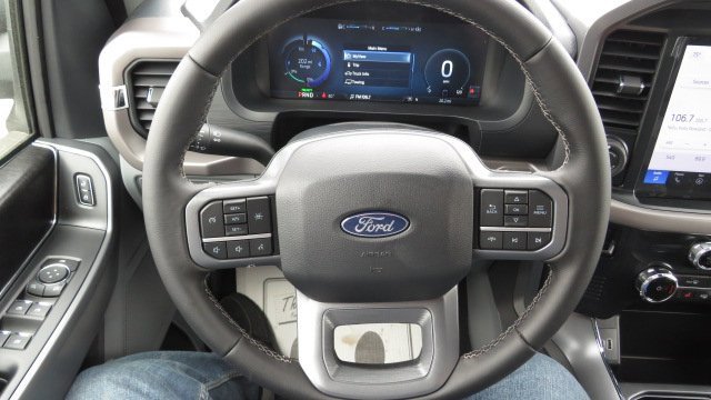 New 2025 Ford F150 Lightning XLT image 21