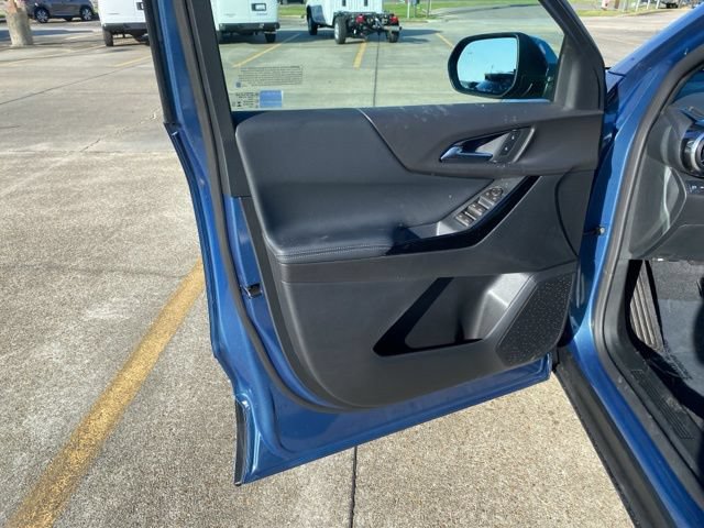 New 2026 Chevrolet Equinox LT w/ Safety and Technology Package AWD/4WD image 13