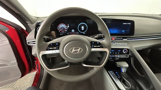 Certified 2024 Hyundai Elantra SEL FWD image 14