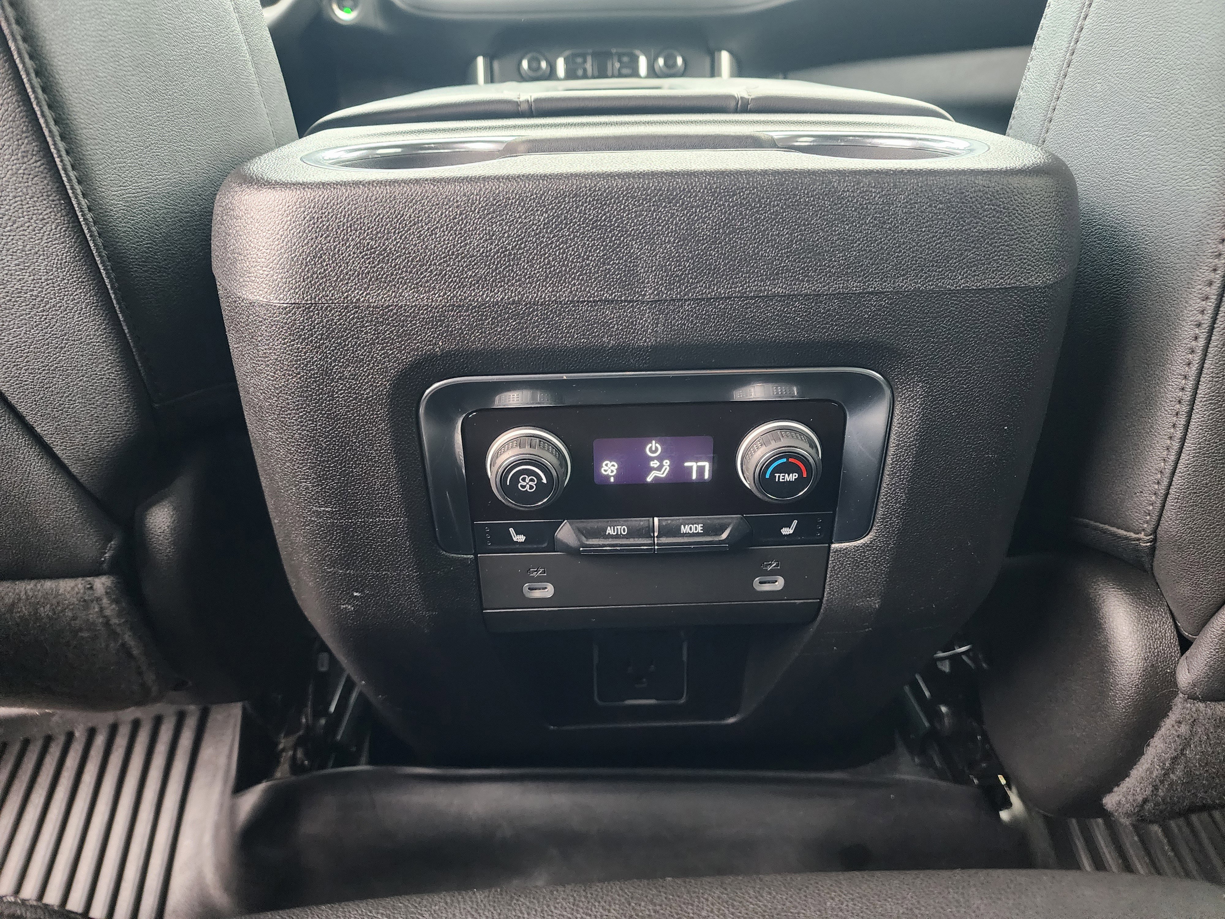 Used 2023 Chevrolet Tahoe Z71 w/ Off-Road Capability Package image 17