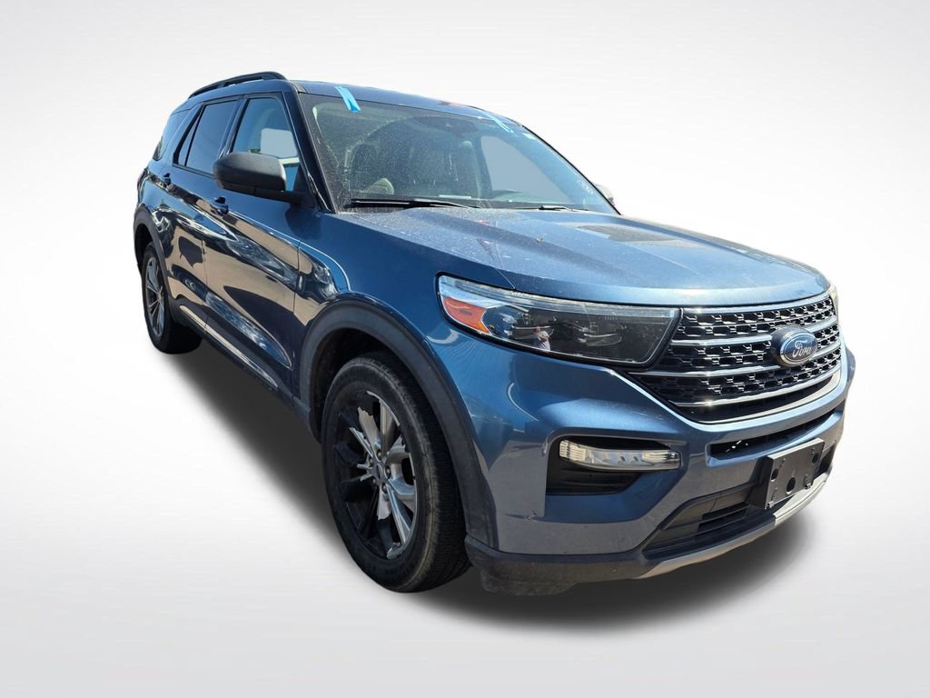 Used 2020 Ford Explorer XLT w/ Equipment Group 202A AWD/4WD image 3