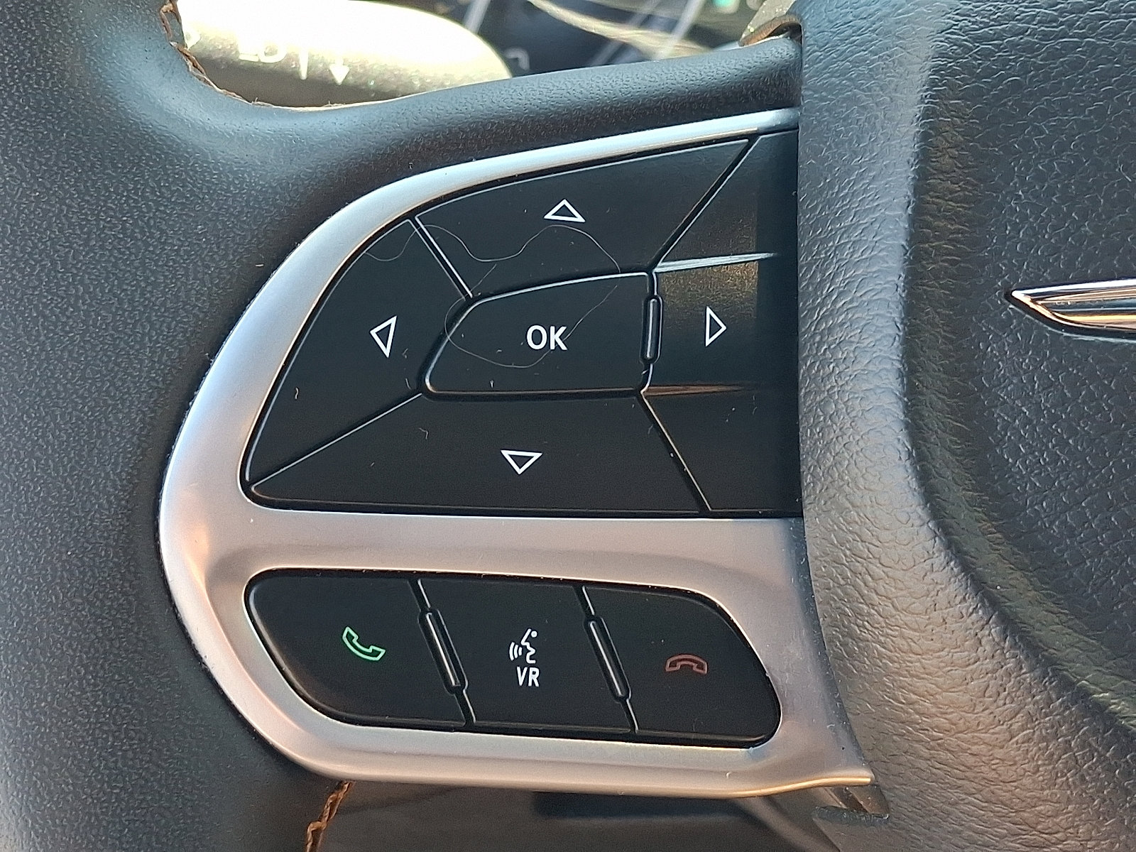 Used 2022 Chrysler Pacifica Pinnacle AWD/4WD image 23