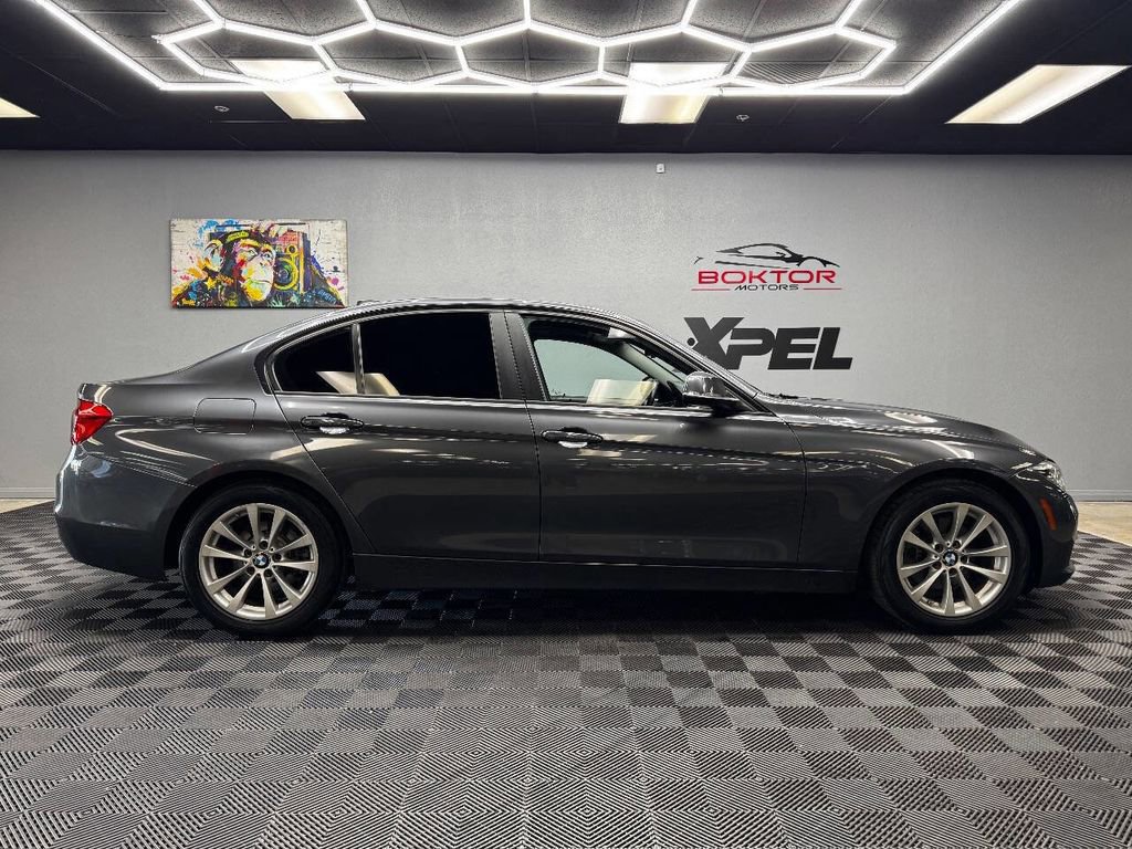 Used 2018 BMW 320i xDrive Sedan AWD/4WD image 17