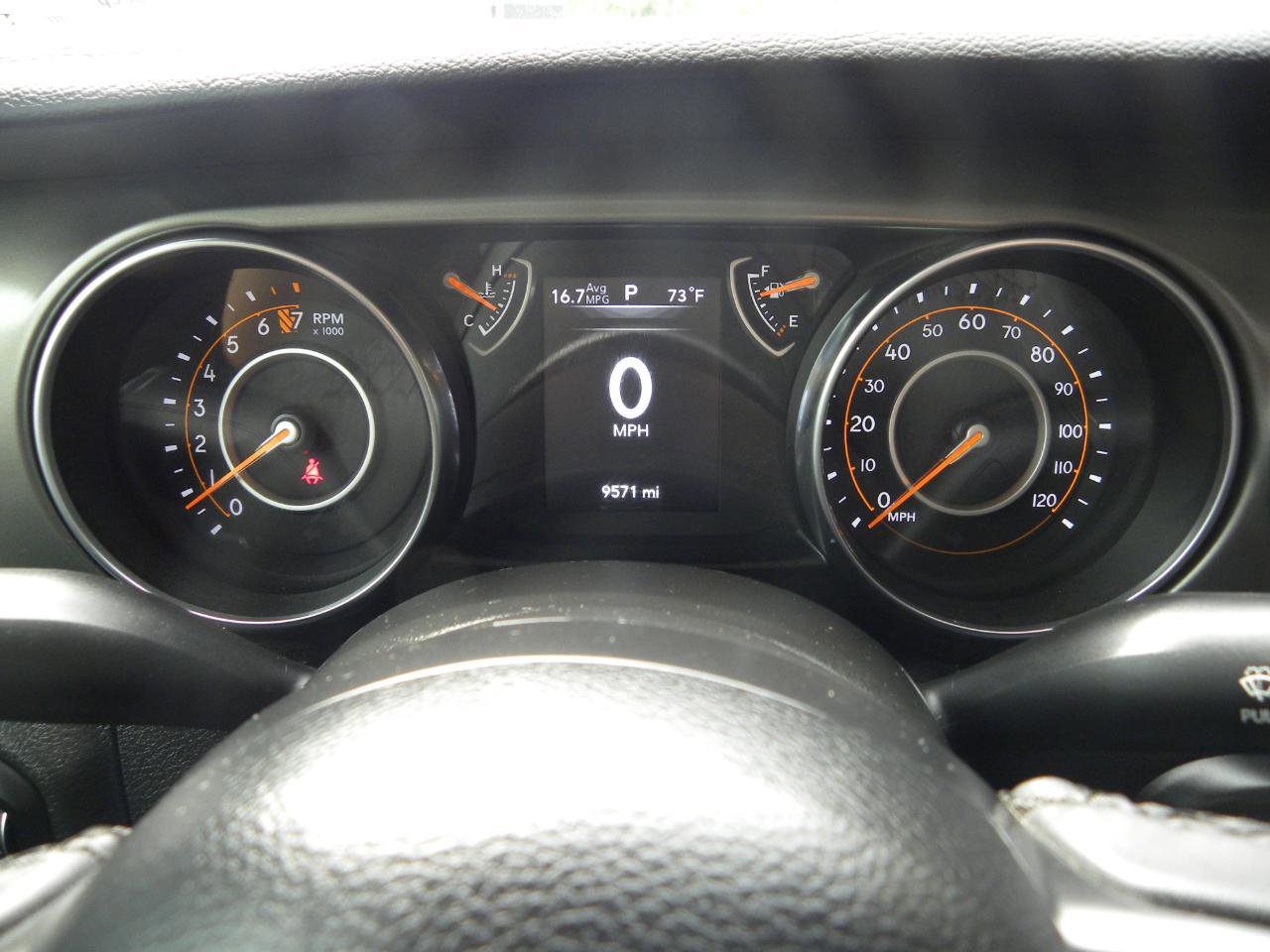 Used 2023 Jeep Gladiator Sport AWD/4WD image 11