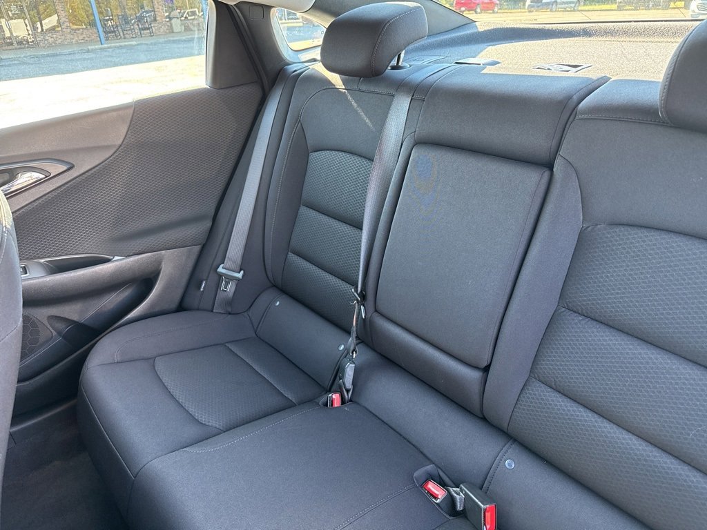 Used 2024 Chevrolet Malibu LT image 24