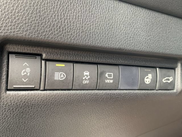 Used 2021 Toyota Venza Limited w/ Advanced Technology Package AWD/4WD image 11
