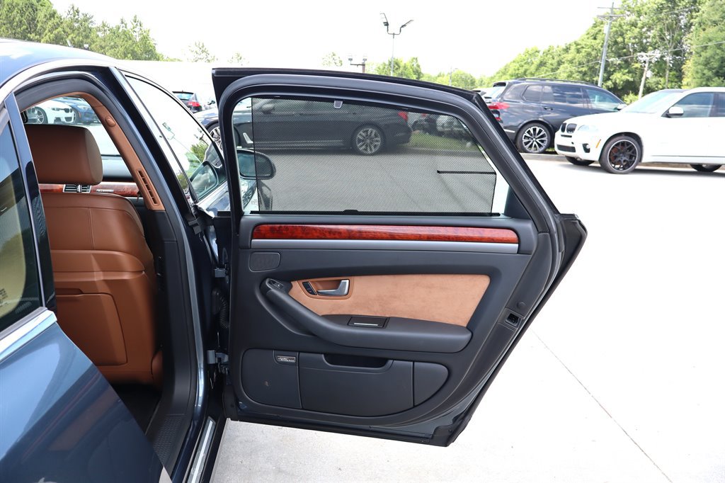 Used 2005 Audi A8 4.2 AWD/4WD image 41