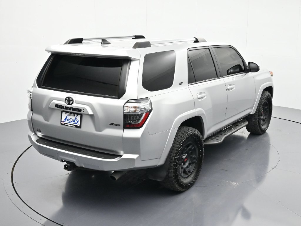 Used 2023 Toyota 4Runner SR5 AWD/4WD image 31