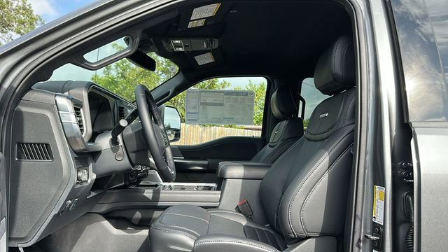 New 2025 Ford F350 Platinum w/ FX4 Off-Road Package image 18