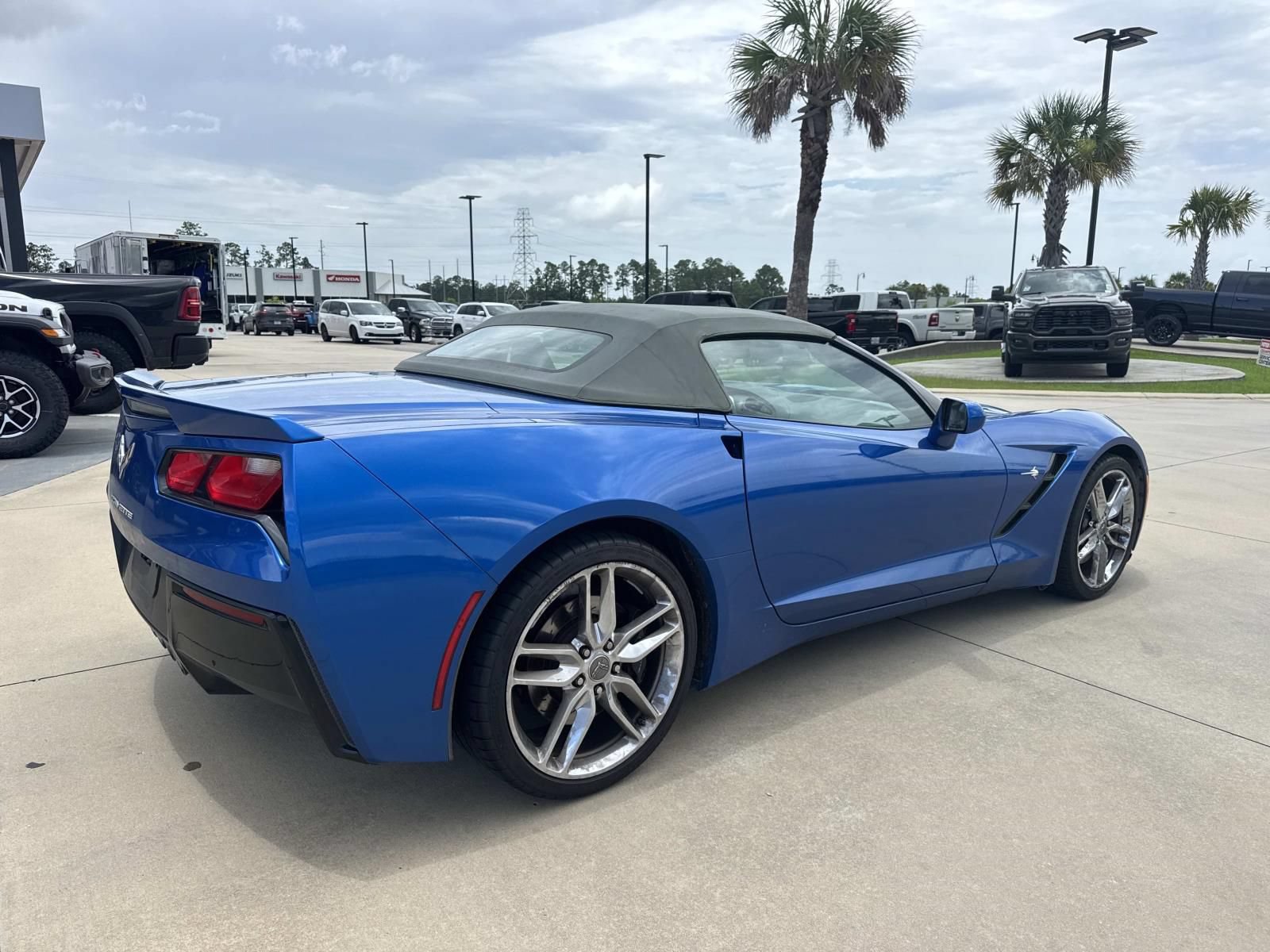 Used 2016 Chevrolet Corvette Stingray Convertible w/ 2LT Preferred Equipment Group RWD image 7