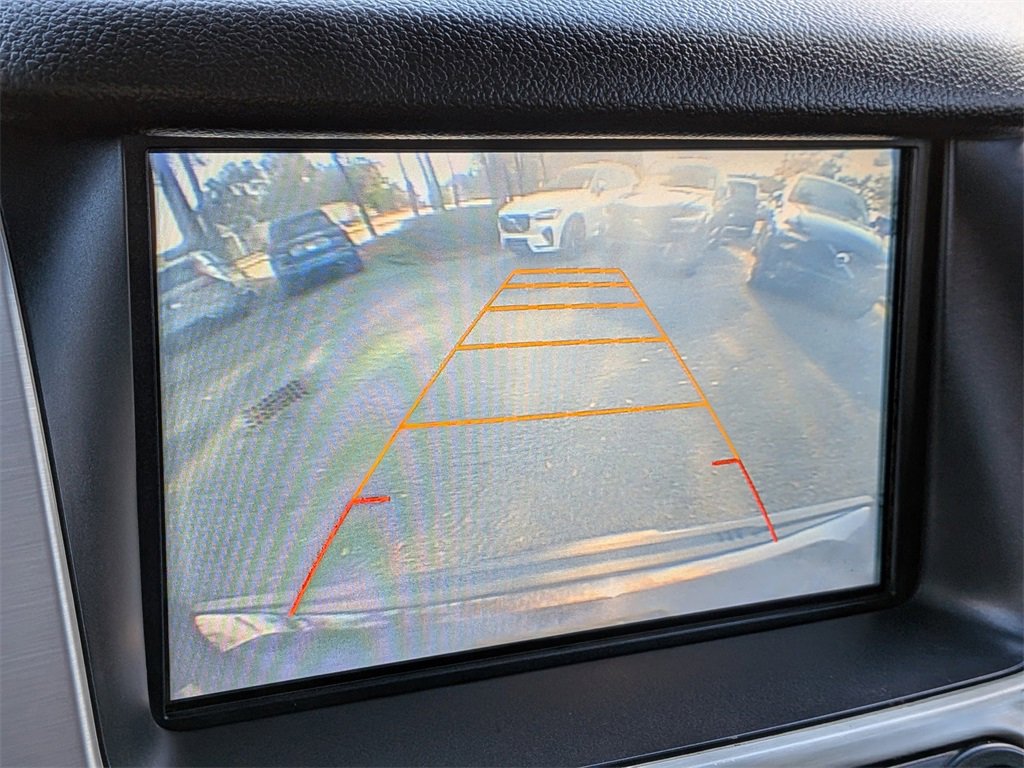 Used 2017 GMC Yukon XL SLT w/ Open Road Package image 24