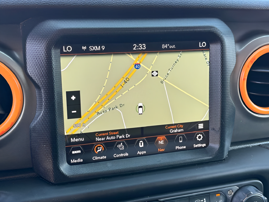Used 2021 Jeep Gladiator Sport AWD/4WD image 18