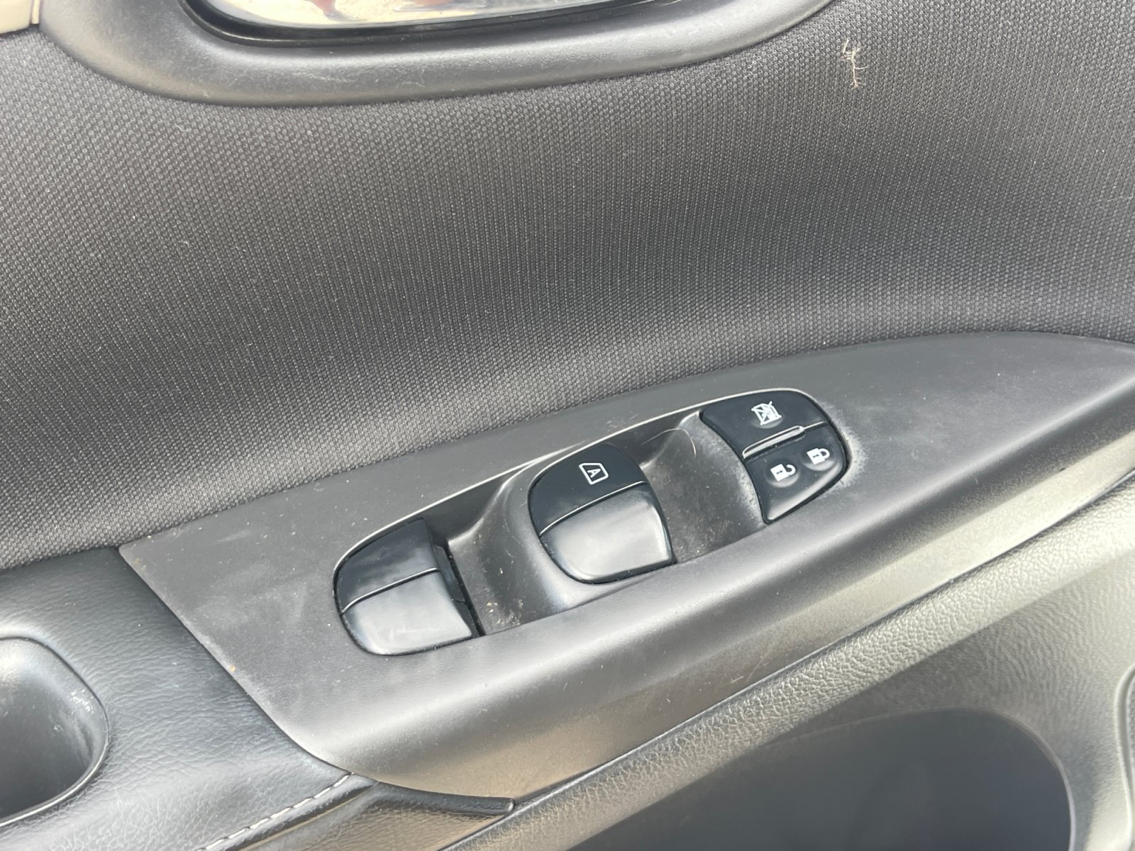 Used 2019 Nissan Sentra S FWD image 16