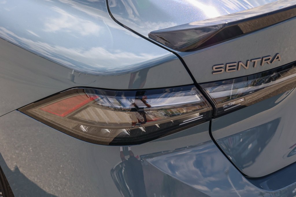 New 2027 Nissan Sentra SR FWD image 8