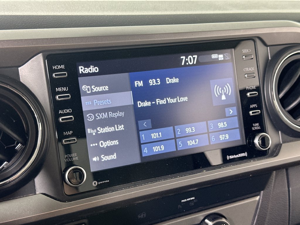 Used 2022 Toyota Tacoma SR5 RWD image 30
