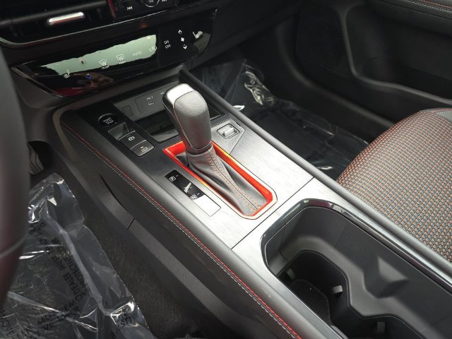 New 2027 Nissan Kicks SR w/ SR Premium Package FWD image 26