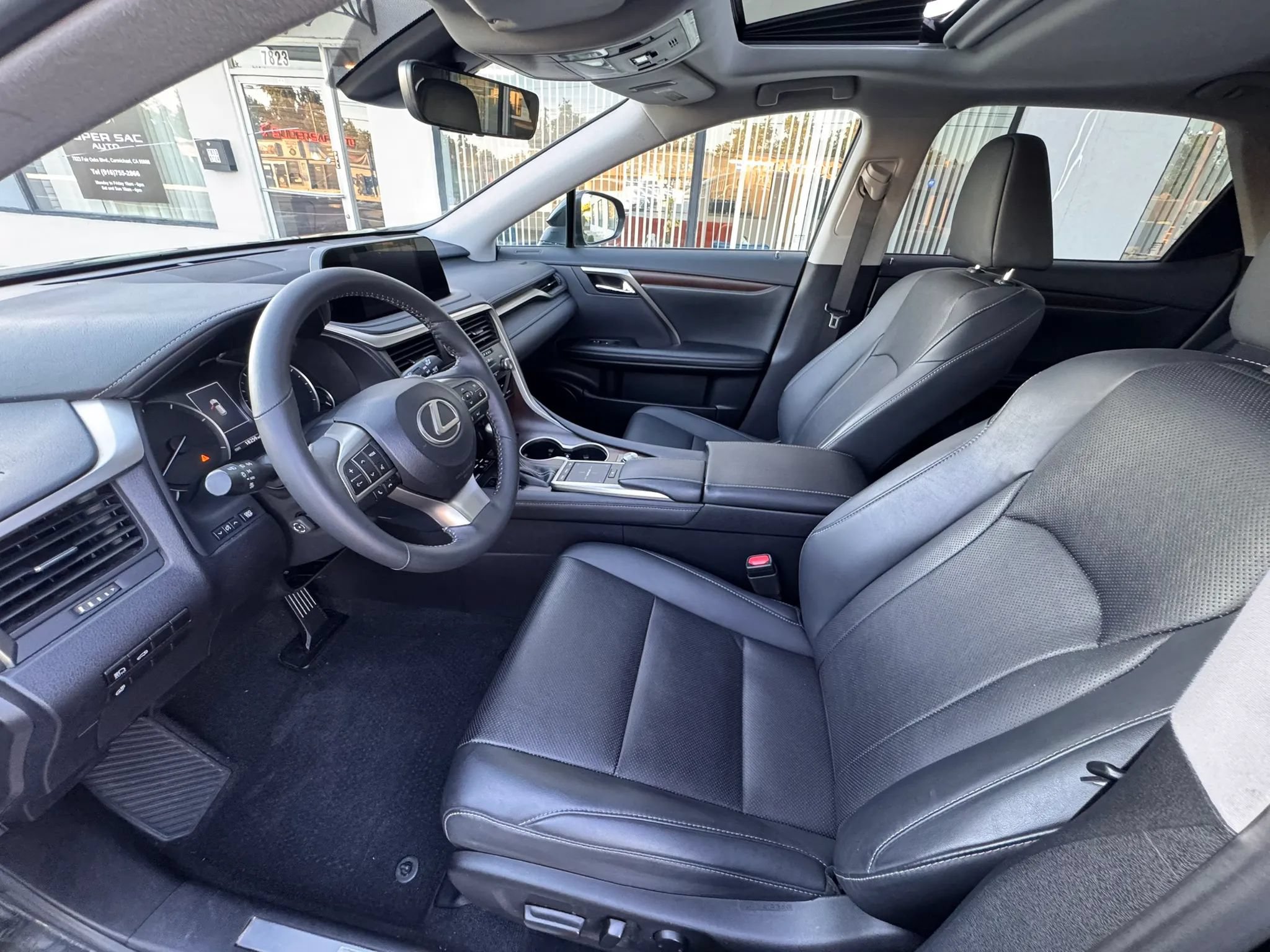 Used 2022 Lexus RX 350 FWD w/ Premium Package image 11