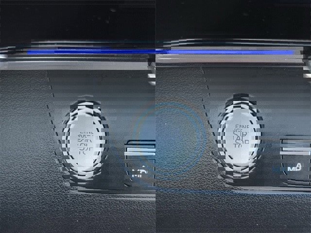 Used 2021 Hyundai Elantra Limited image 21