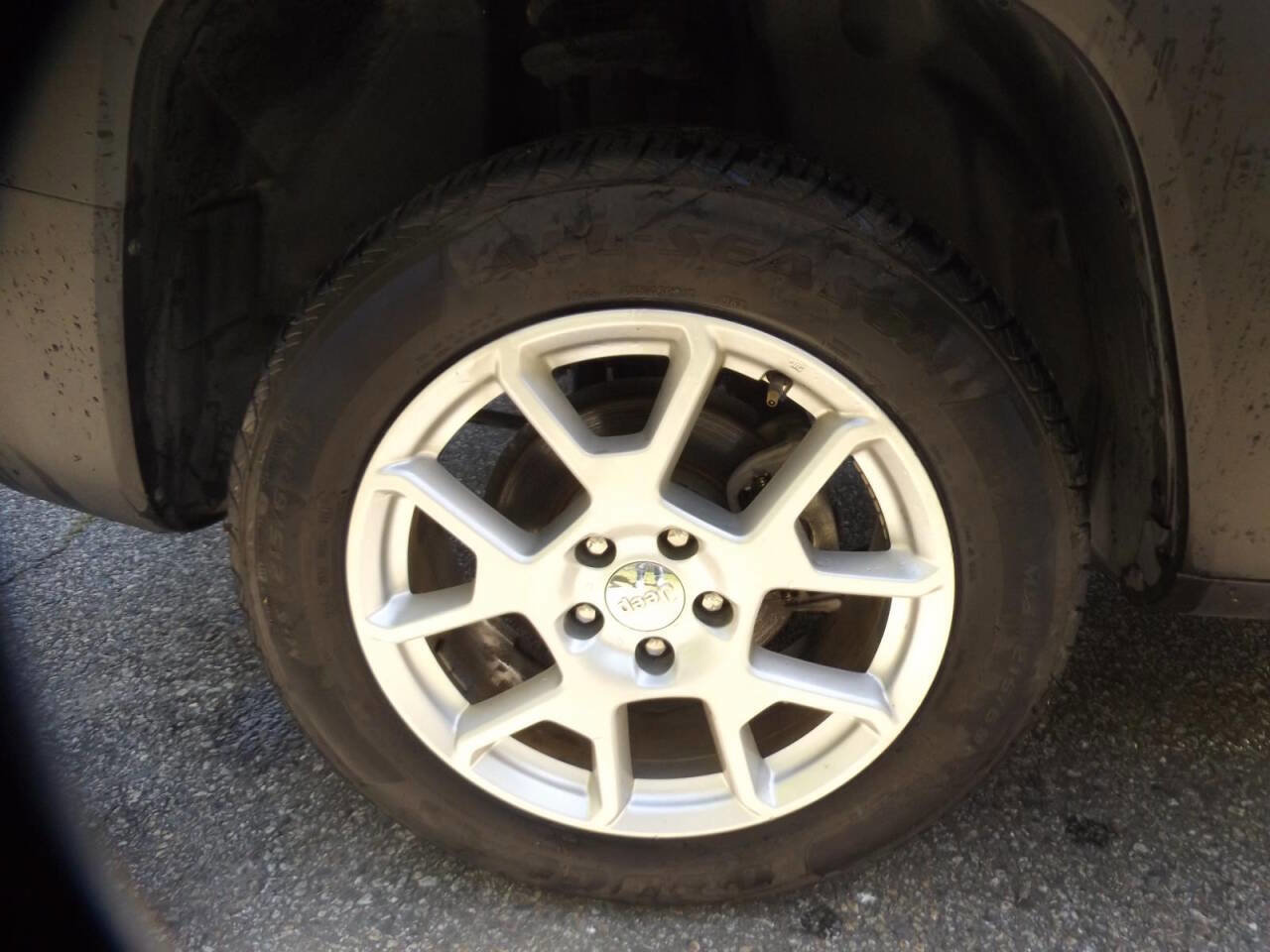 Used 2020 Jeep Renegade Latitude image 25