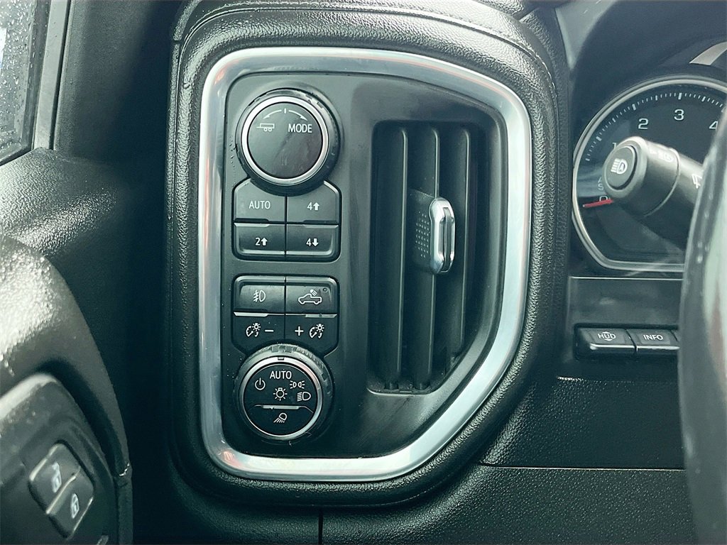 Used 2022 Chevrolet Silverado 1500 LTZ w/ Technology Package image 10