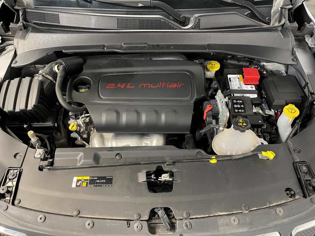 Used 2022 Jeep Compass Latitude AWD/4WD image 12