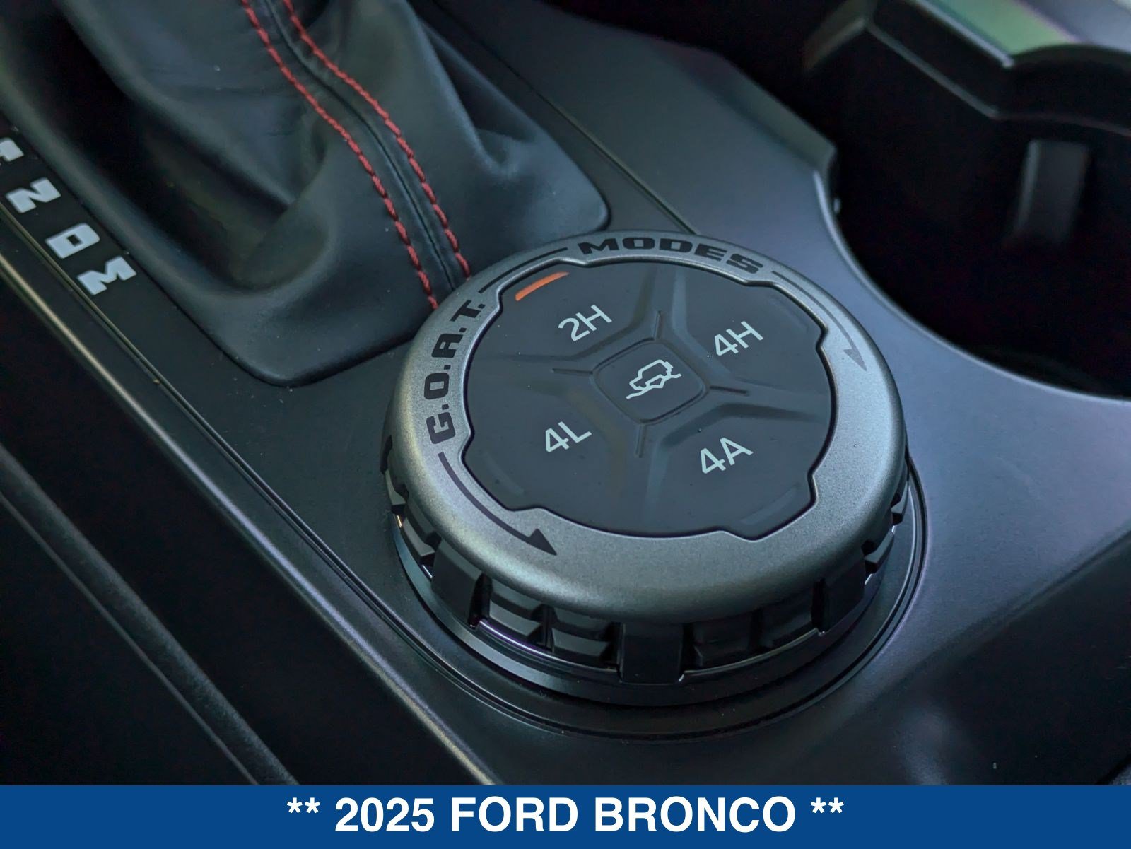Used 2025 Ford Bronco Heritage Edition AWD/4WD image 47