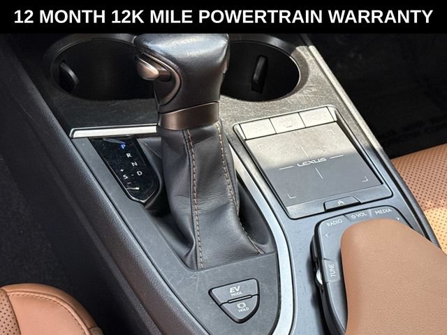 Used 2020 Lexus UX 250h w/ Premium Package AWD/4WD image 23