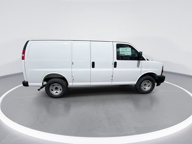 New 2026 GMC Savana 2500 image 9