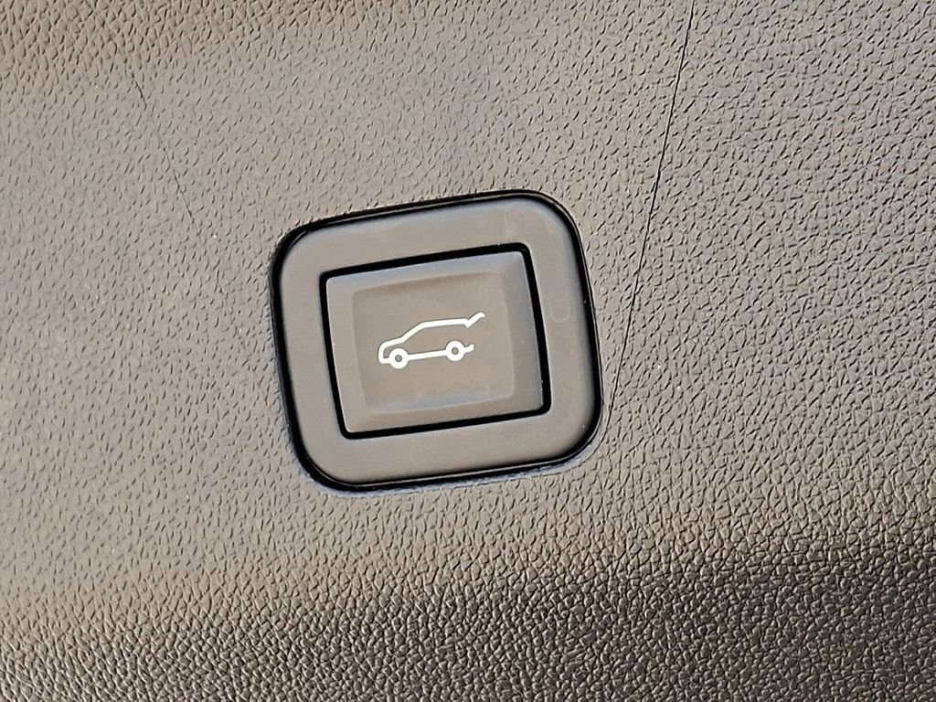 Used 2023 Chevrolet Tahoe RST w/ Luxury Package image 30