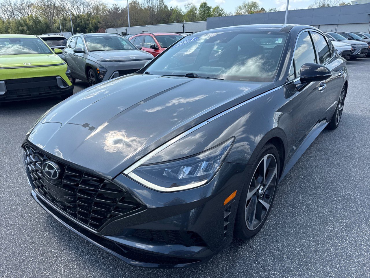 Used 2021 Hyundai Sonata SEL Plus w/ Tech Package image 3