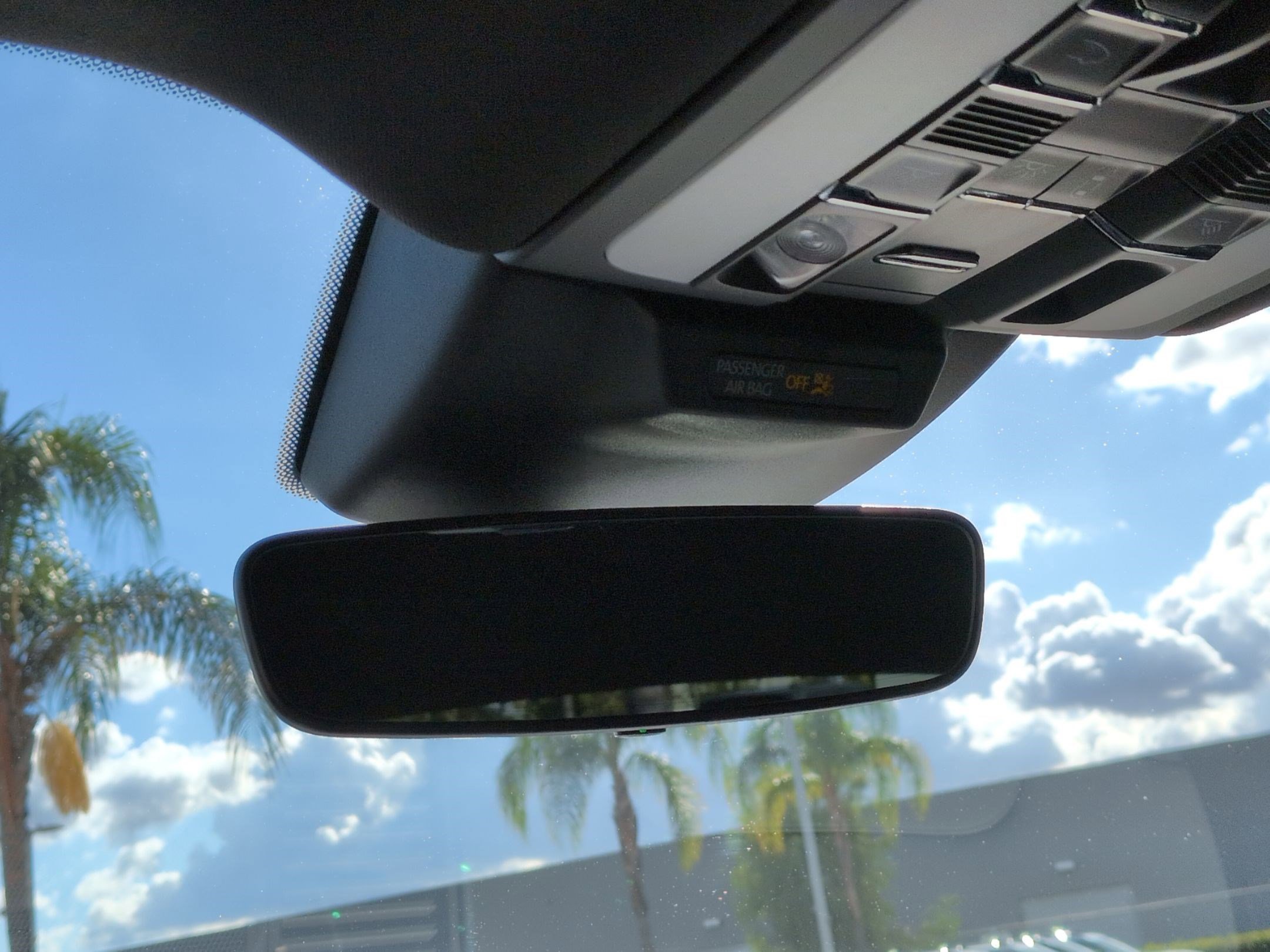 Used 2025 Porsche Macan Turbo image 27