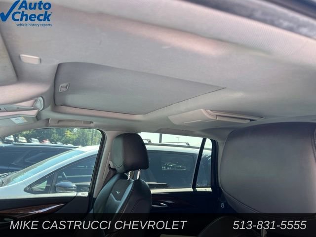 Used 2019 Cadillac Escalade Luxury AWD/4WD image 8