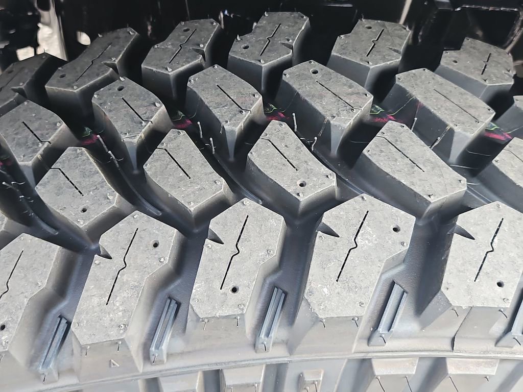 New 2025 Jeep Gladiator Willys image 49