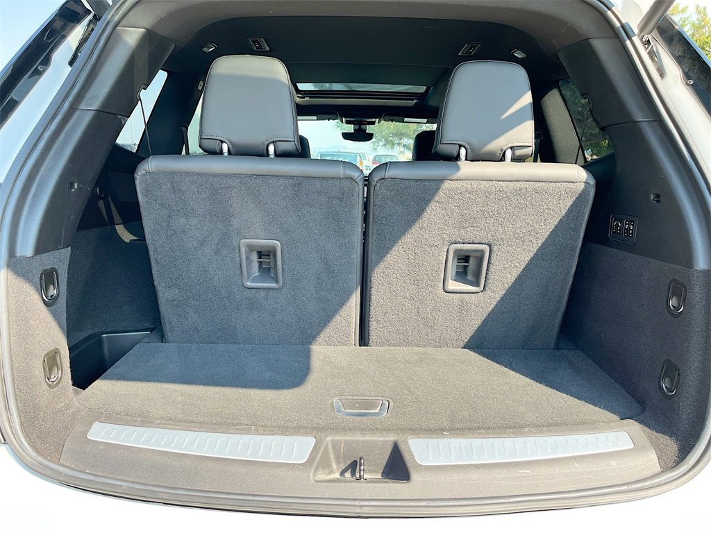 Used 2024 Cadillac XT6 Premium Luxury w/ Technology Package image 27