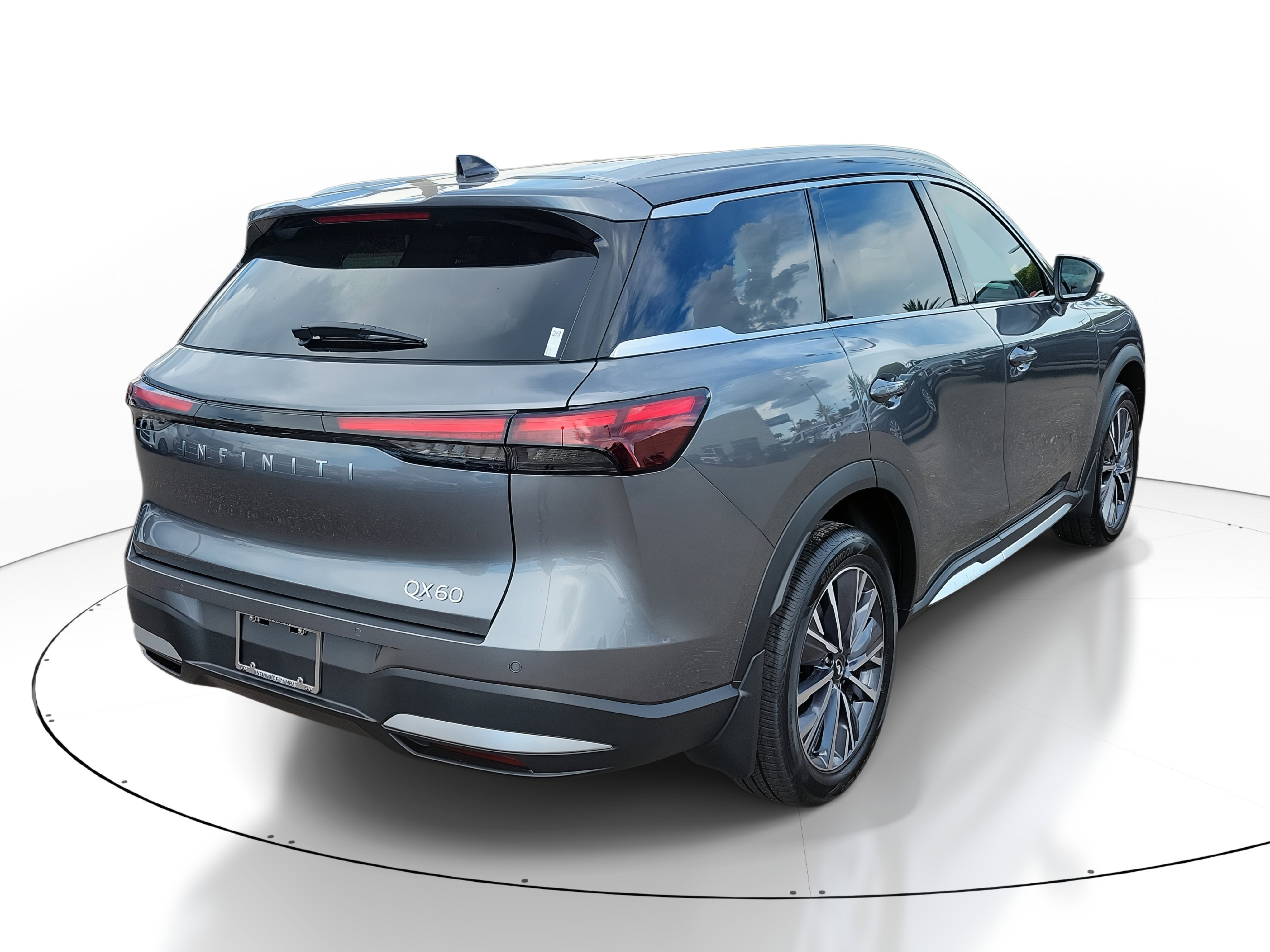 New 2026 INFINITI QX60 Luxe w/ Cargo Package image 3