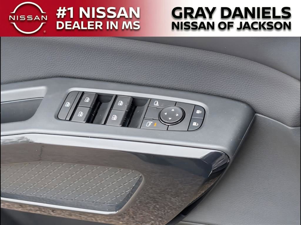 New 2026 Nissan Pathfinder SV image 11