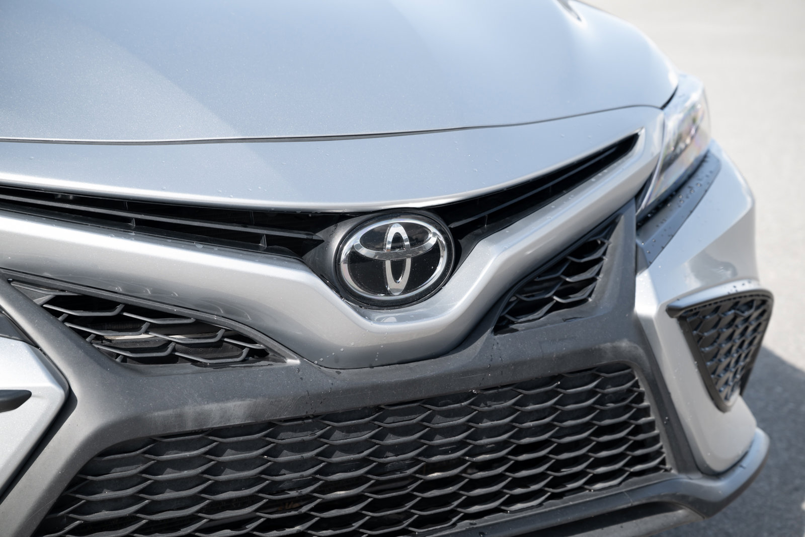 Used 2023 Toyota Camry SE image 10